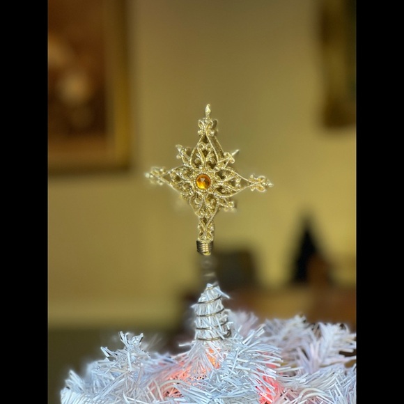Gold shimmer Star Christmas Tree Topper - Picture 2 of 4